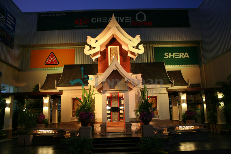 Shera Chiangmai temple lighting 2